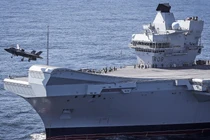 Soi tàu chiến tên nữ hoàng Anh vào Biển Đông khiến Trung Quốc nóng mặt