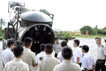 Sĩ quan Singapore trầm trồ trước "sát thủ tàu sân bay" Việt Nam