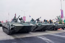 Lữ đoàn tinh nhuệ nhất Campuchia duyệt binh, trang bị toàn "hàng khủng"