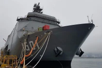 Trầm trồ tàu đổ bộ trực thăng mạnh nhất của quốc gia Đông Nam Á 