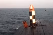 Nga phóng thử tên lửa Bulava lần đầu tiên – mạnh tới nhường nào?!