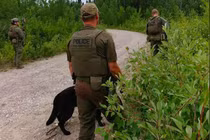 Canada truy nã gắt gao 2 nghi phạm thiếu niên giết hại 3 người