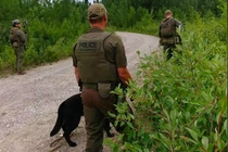 Canada truy nã gắt gao 2 nghi phạm thiếu niên giết hại 3 người