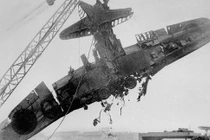 Chiến cơ nào của Nhật đã "dội lửa" lên đầu Mỹ trong trận Trân Châu Cảng?