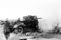 Chuyện về khẩu pháo lừng danh được Việt Nam dùng "reo sầu" cho Mỹ