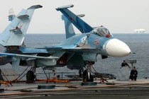 Không còn tàu sân bay, Nga vẫn "đốt tiền" nâng cấp Su-33 làm gì?