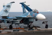 Không còn tàu sân bay, Nga vẫn "đốt tiền" nâng cấp Su-33 làm gì?