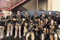 Đặc nhiệm bảo vệ Tổng thống Donald Trump sử dụng vũ khí gì?