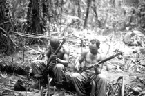 Ảnh hiếm về binh lính Mỹ vật lộn với thiên nhiên, thời tiết Việt Nam