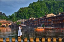 9X đưa vợ "đi khắp nhân gian" chụp ảnh độc khó tưởng chỉ vì lời hứa này