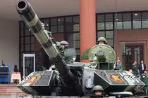 Siêu tăng T-54M vừa xuất hiện ở Hà Nội được hiện đại hóa đến mức nào?