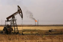 Tung đòn hiểm, Mỹ quyết “xí phần” toàn bộ dầu mỏ ở Syria