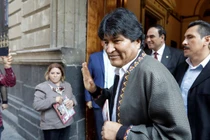 Tổng thống Bolivia vừa bị lật đổ Morales rời Mexico đến Cuba