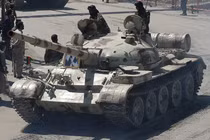 Hỏa lực xe tăng T-62 và T-54/55 Việt Nam khác nhau ra sao?