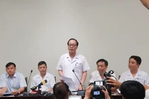 Bé 3 tuổi bị bỏ quên 7 tiếng trên xe trường Đồ Rê Mí được xuất viện