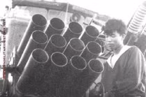 Sáng tạo: Hải quân Việt Nam đưa "pháo dàn" H12 lên tàu chiến từ khi nào?