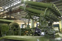 Tinh hoa BM-21 chưa đủ, Việt Nam còn có một pháo phản lực khác "danh bất hư truyền"