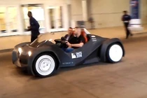 Ô-tô in 3D đầu tiên trên thế giới lăn bánh tại Mỹ