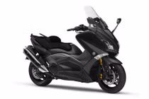 Ngắm Yamaha T-MAX Iron Max 2015 “phong trần” giữa phố 