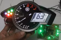 Lộ hình ảnh những biểu tượng “lạ” của Yamaha FZ 150i