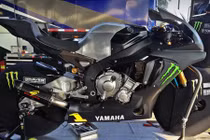 Lộ ảnh Yamaha R1 đường đua đẹp lung linh