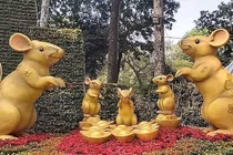 Ngắm đàn chuột “linh vật” đáng yêu ở Hội Hoa Xuân Sài Gòn