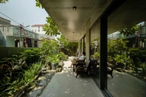 Ngắm ngôi nhà mái đỏ thanh bình giữa làng chài Hội An