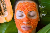 Đu đủ chín: “Thần dược” nhan sắc cho chị em 