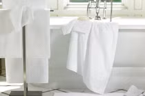 Sử dụng khăn tắm đúng cách để tránh rước bệnh vào người