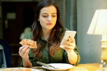 90% người Việt mắc phải thói quen xấu này khi ăn cơm 