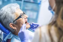 Phụ nữ lười làm việc này dễ nhập viện vì ung thư