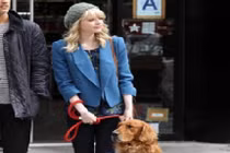 Chộp được những khoảnh khắc dạo cùng thú cưng của siêu sao