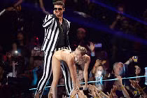 Thế giới giải trí 2013 hiện hình sống động qua ảnh 