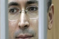 Khi đại gia phải đứng sau song sắt 