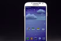 12 smartphone nổi bật năm 2013