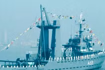 Tàu Hải quân Ấn Độ tiếp tục...cháy