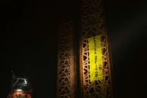 Giàn khoan Nga bị ngăn cản ở Bắc Băng Dương