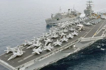 Thủy thủ tàu sân bay Mỹ tấn công cơ sở dữ liệu hải quân