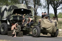 Ly khai Ukraine bao vây thành phố cảng Mariupol