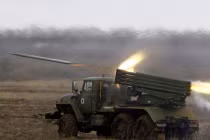 Ukraine bắn rocket vào Slavyansk, 12 người thương vong