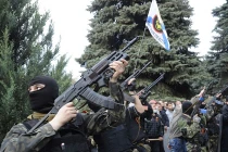 Diễn biến cuộc đánh chiếm tòa thị chính Lugansk qua ảnh