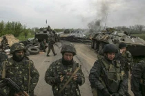 Ukraine thiệt hại gần 100 binh sĩ ở miền Đông