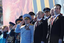 Tổng thống Nga bất ngờ đến Crimea