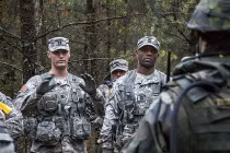 Trấn an đồng minh, Mỹ tập trận…khiêm tốn