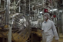 Iran cần 2 tháng để có bom nguyên tử?