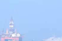 Trung Quốc lại điều thêm tàu quân sự tới giàn khoan