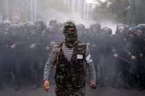 Toàn cảnh cuộc xung đột 2 phe biểu tình ở Donetsk