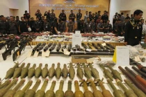 Cận cảnh vũ khí Thái Lan thu được trong đợt giới nghiêm