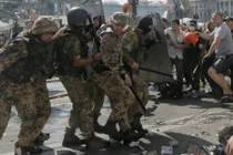 Báo Anh: Bóng đen Maiđan mới đe dọa Ukraine