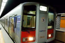 Tàu điện ngầm đâm nhau ở Seoul, 170 người bị thương